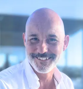 Bo Vestergaard - Ledelses- og organisationskonsulent, underviser, og forfatter, der er ekspert i fair proces og forandringsledelse