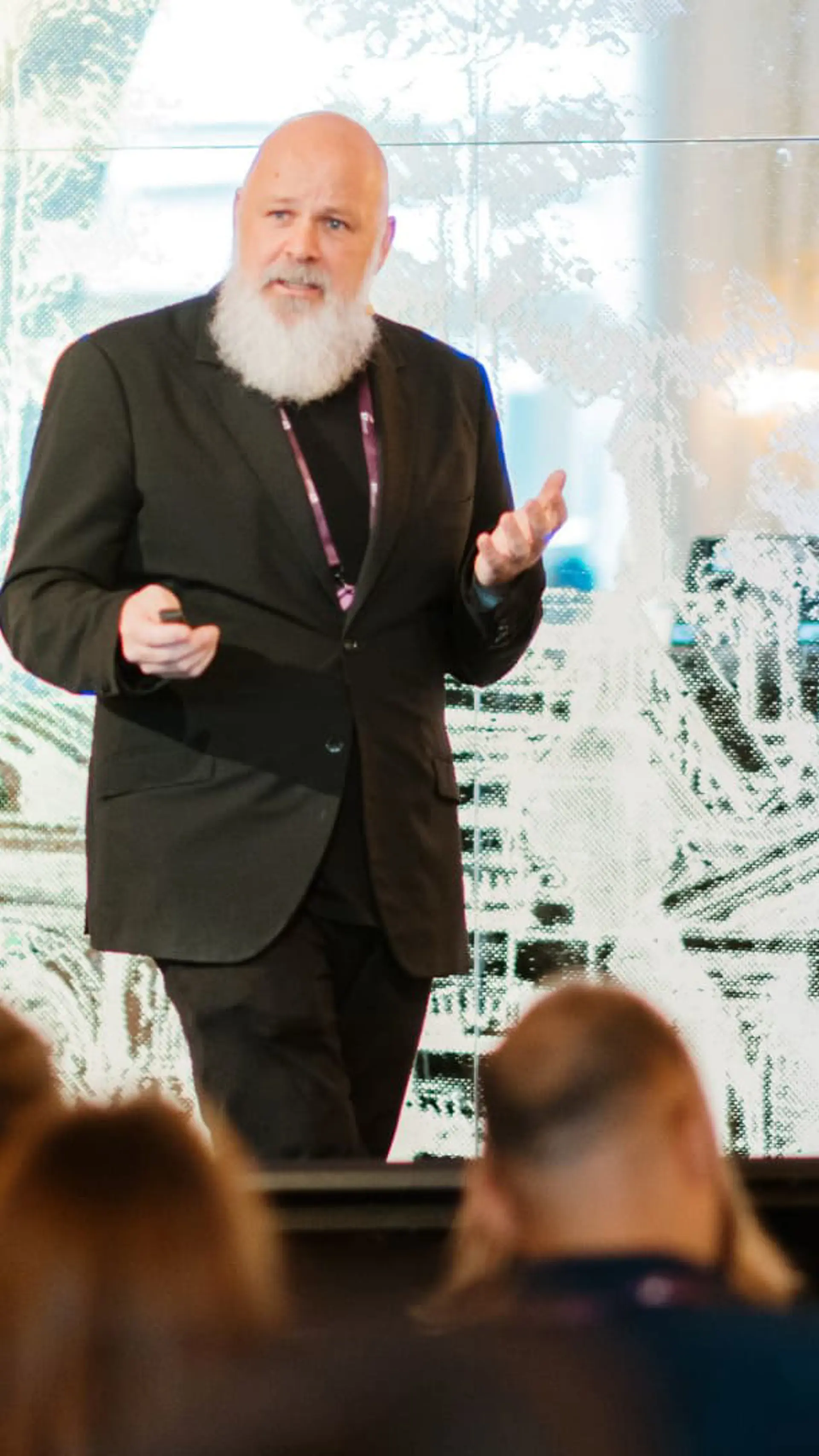 Bugge Holm Hansen - <p>Futurist og seniorrådgiver ved Instituttet for Fremtidsforskning, ekspert i teknologi og&nbsp;innovation.</p>