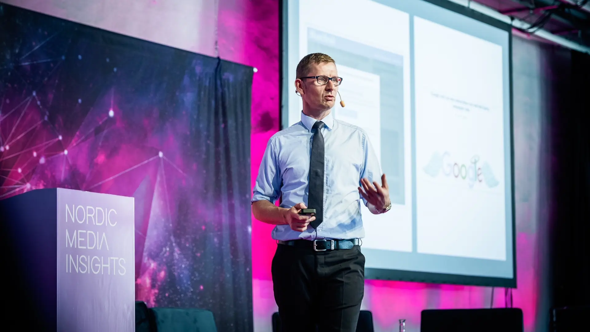 Steffen Damborg - <p>Forfatter og ekspert i digitalisering, kunstig intelligens og ledelse, der deler viden og værktøjer til succesfuld digital transformation.</p>