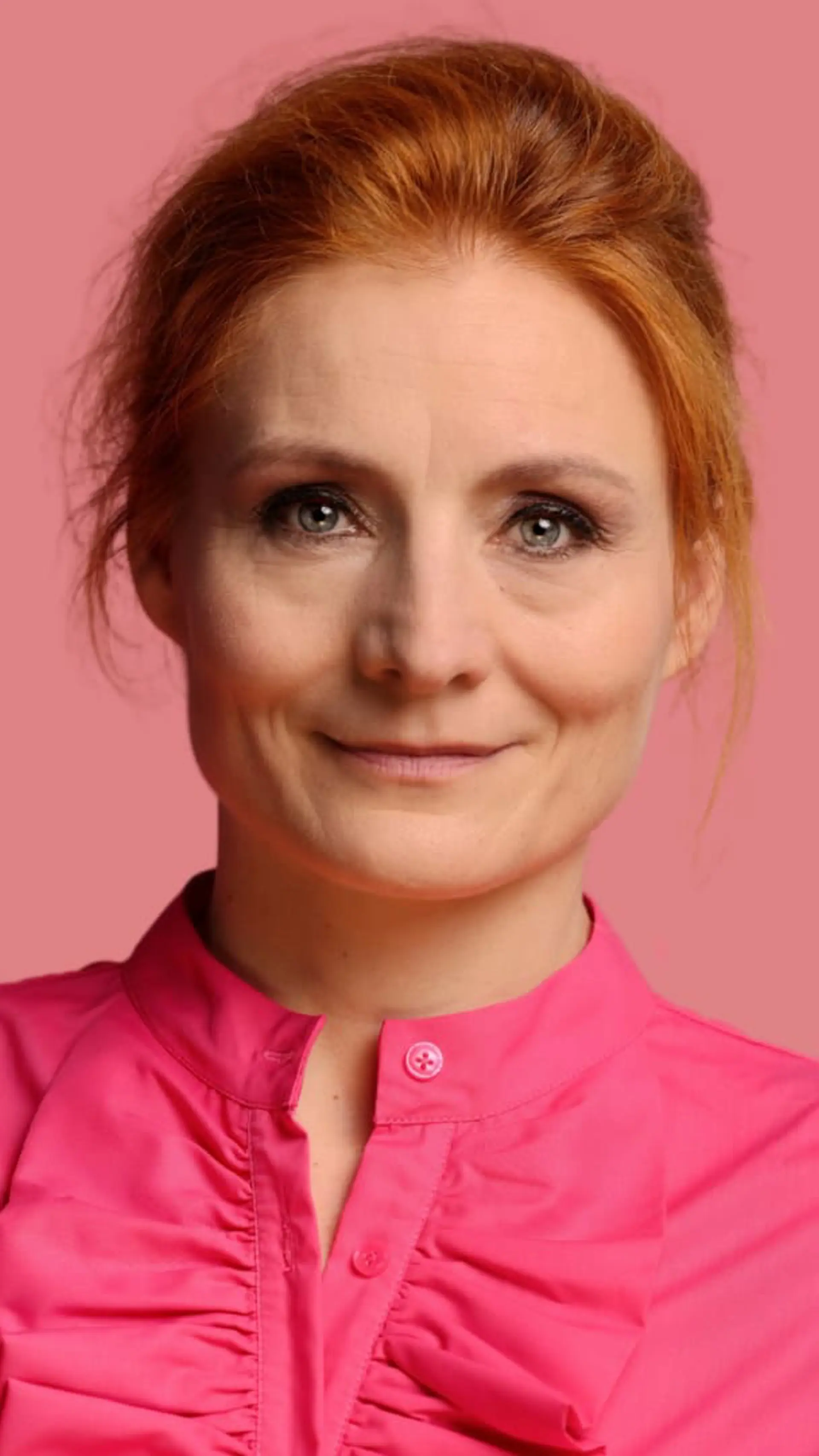 Pia Hauge - <p>Ledelsesrådgiver og forfatter, der med humor og indsigt inspirerer til fokus, pauser og et sundere arbejdsliv.</p>