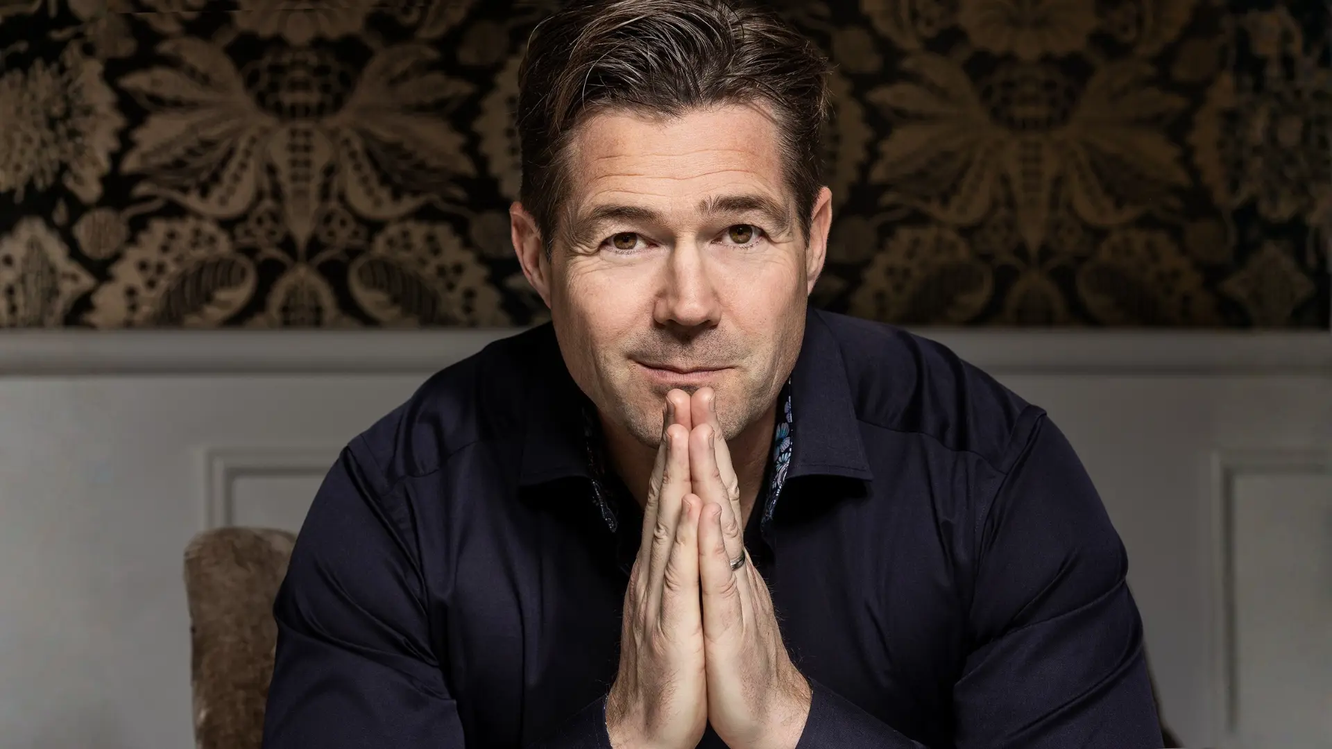 Johannes Langkilde - <p>TV-vært, journalist og forfatter med tankevækkende foredrag om journalistik, USA’s politiske landskab og personlige historier om identitet, musik og medier.</p>