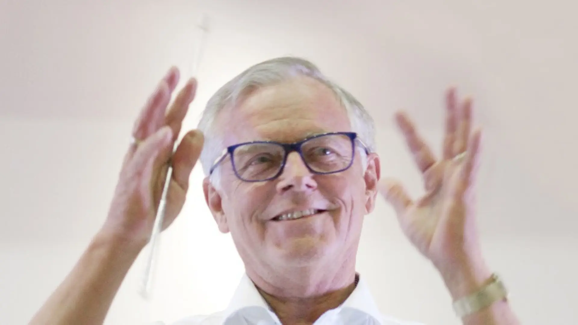 Gunnar Ørskov - <p>Direktør, ledelseskonsulent og forfatter. Inspirerende foredragsholder med tre årtiers erfaring i arbejdsglæde, forandring og kommunikation.</p>