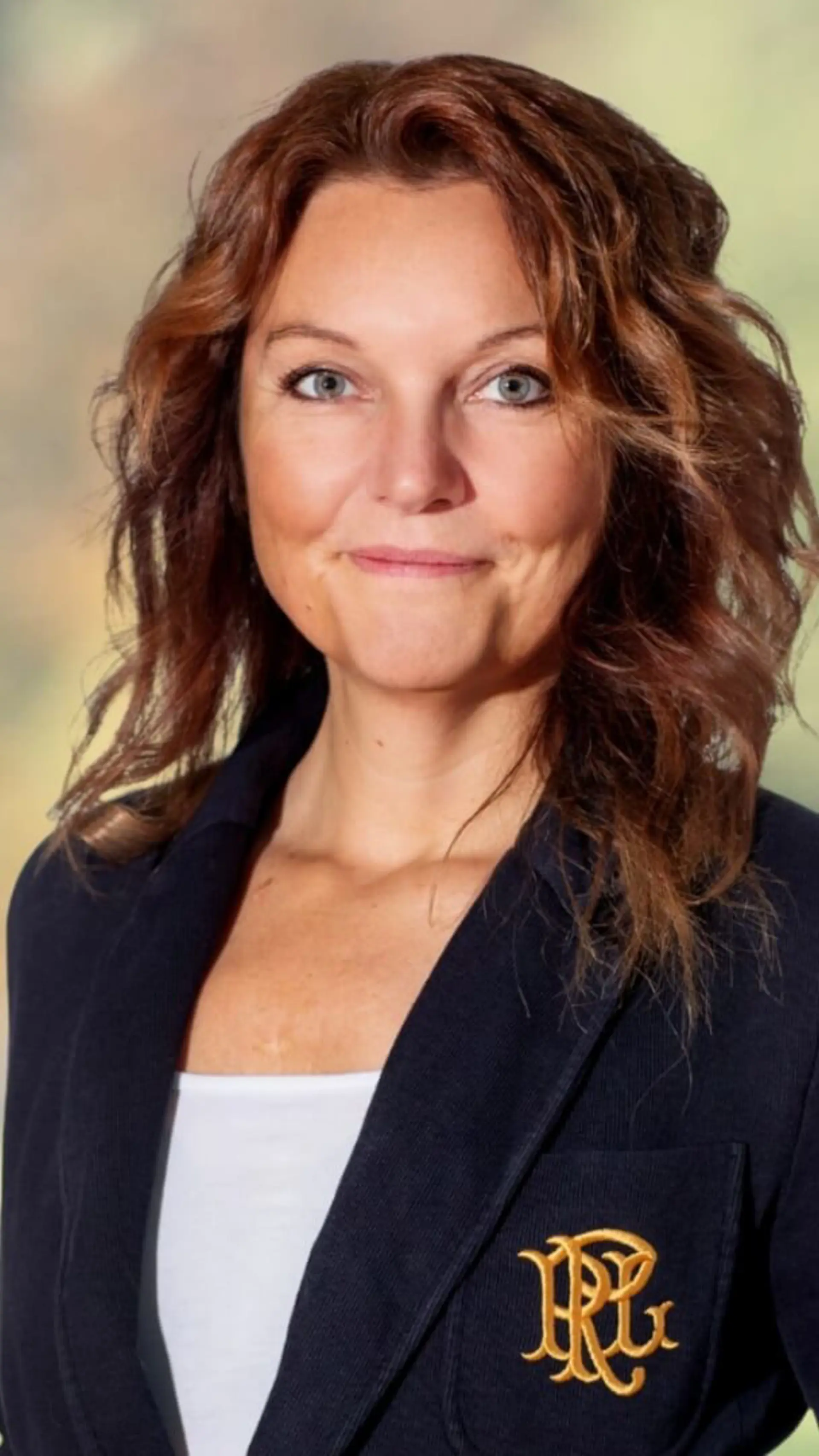 Henriette Søvind - <p dir="ltr">Strategisk rådgiver, forfatter og foredragsholder om EQ, CQ, ledelse og menneskelig adfærd.</p>