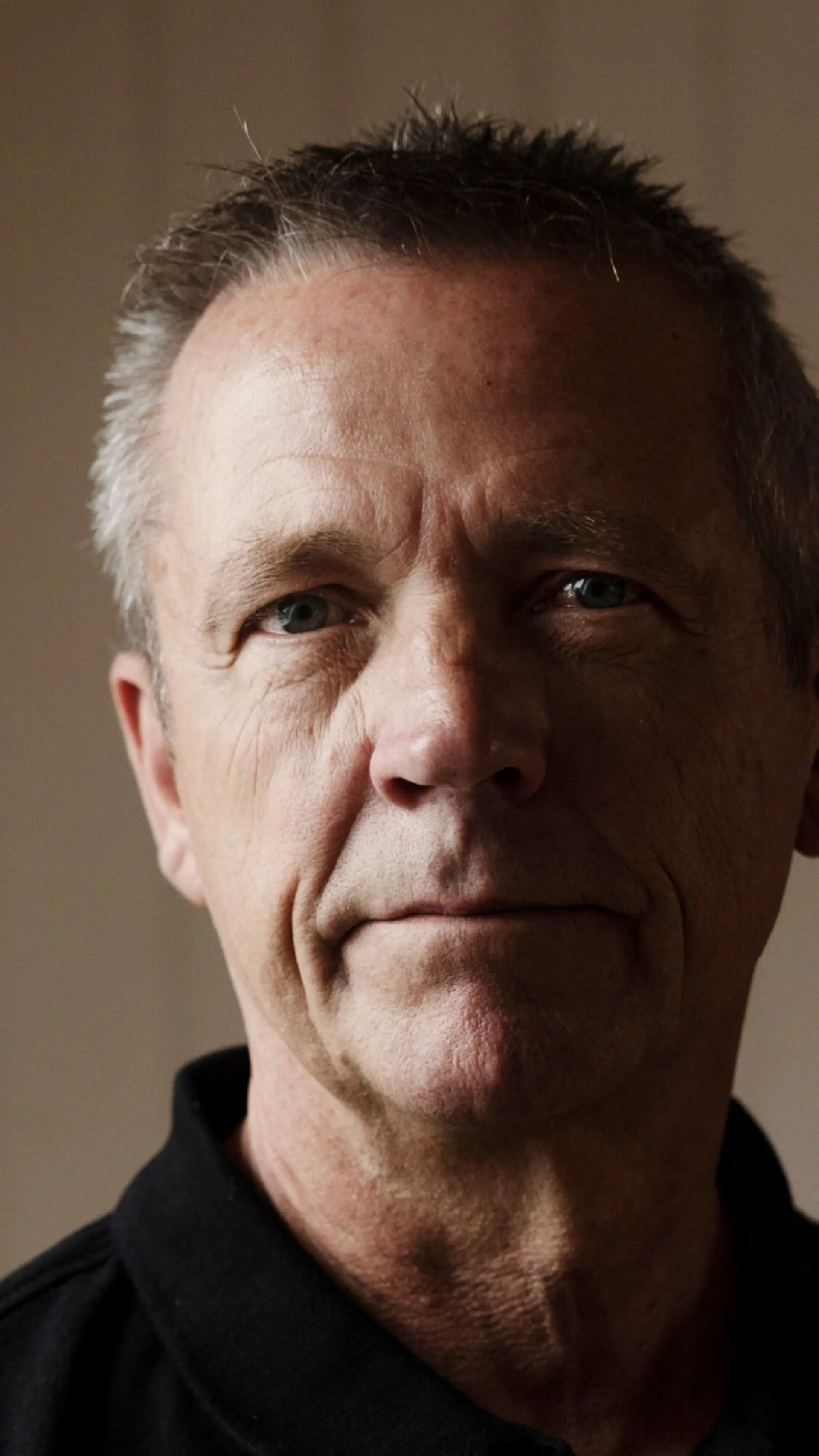 Jesper Kristensen - <p>Tidligere PET-kildefører fortæller om et liv i dansk politi og efterretningstjeneste, Samsam-sagen og valget, der ændrede alt.</p>