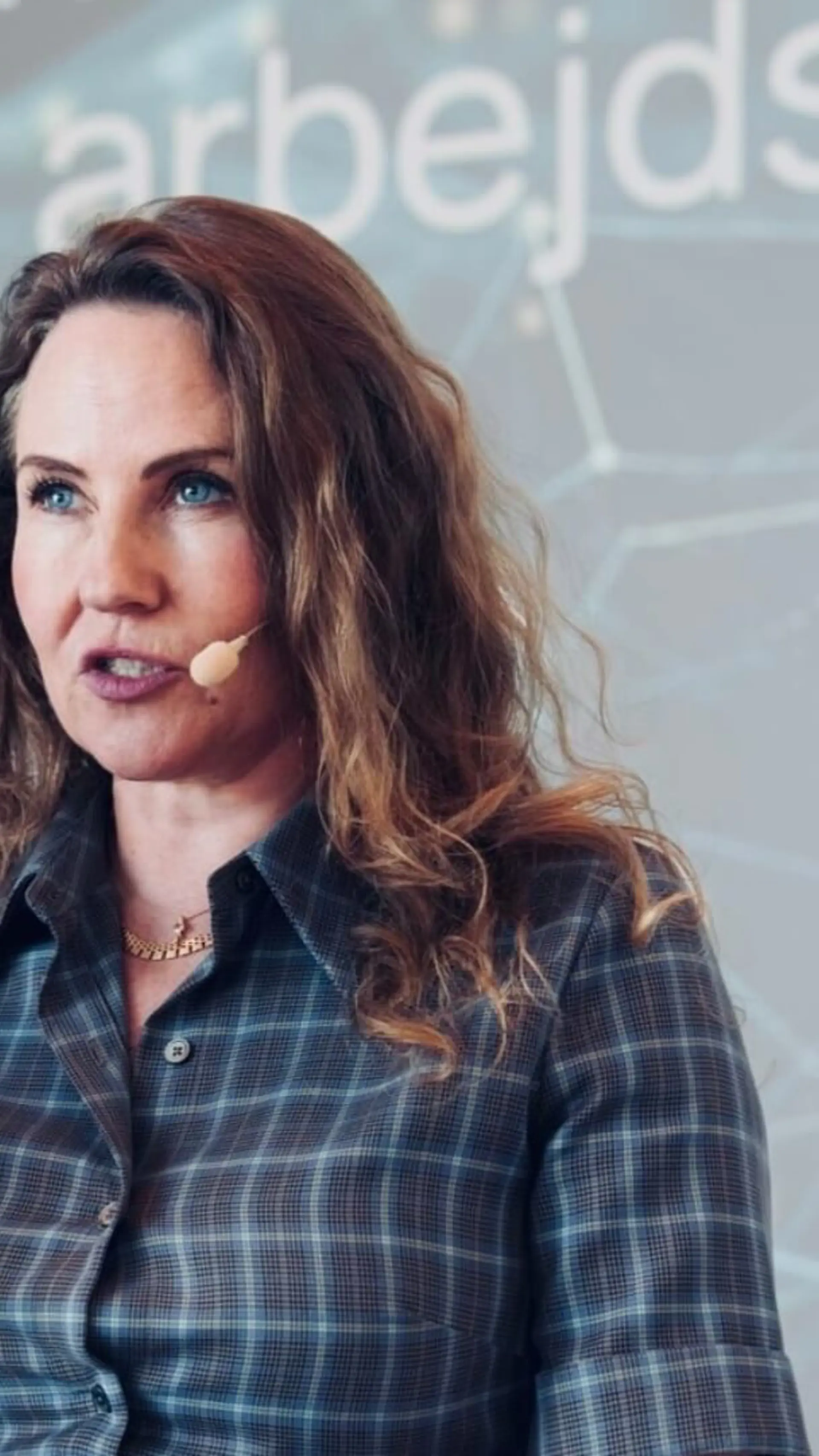 Christiane Vejlø - <p>Fremtids- og medieanalytiker, forfatter og bestyrelsesmedlem med ekspertise i mødet mellem mennesket og kunstig intelligens.</p>