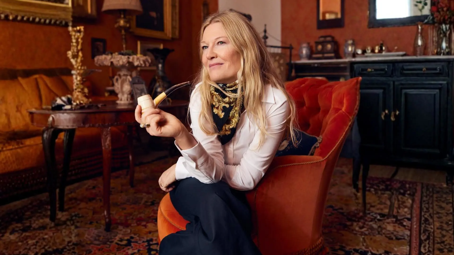 Anne-Grethe Bjarup Riis  - <p dir="ltr">Prisvindende skuespiller, instruktør og forfatter med foredrag om historiefortælling, kreativitet og livsmod.</p>