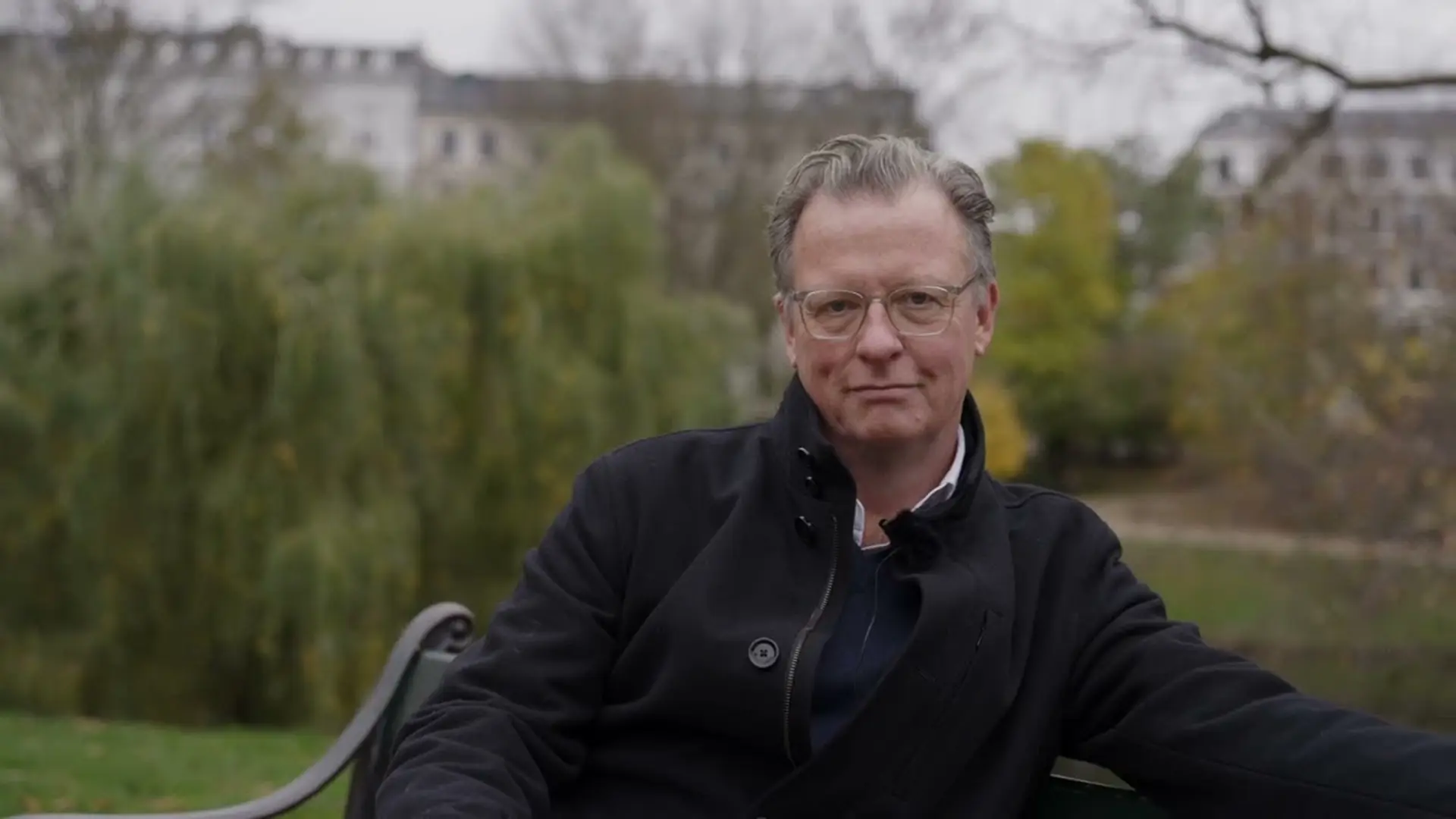 Esben Kjær - Hvordan overlever man døden?