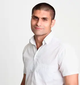 Nagieb Khaja
