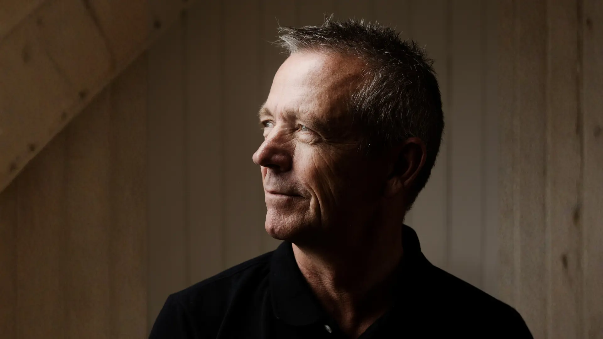Jesper Kristensen - <p>Tidligere PET-kildefører fortæller om et liv i dansk politi og efterretningstjeneste, Samsam-sagen og valget, der ændrede alt.</p>