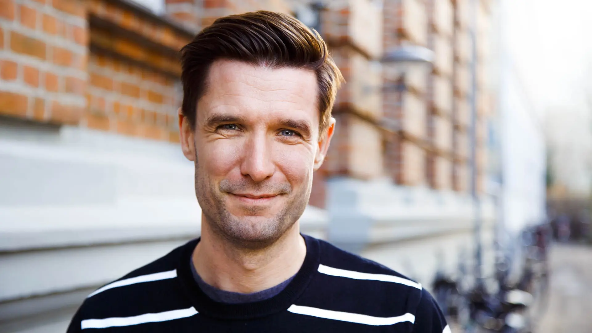 Morten Resen - <p>Iværksætter og tidl. TV-vært hos Go' Morgen Danmark med foredrag om arbejdsglæde, iværksætteri og livet efter TV-karrieren.</p>